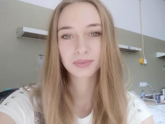 LaurieOhRose - сексуальная веб-камера в реальном времени - 13806760