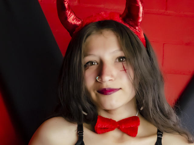 MiluStarr - Live sexe cam - 13817500