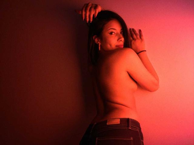 SandySummer - Live Sex Cam - 13820300