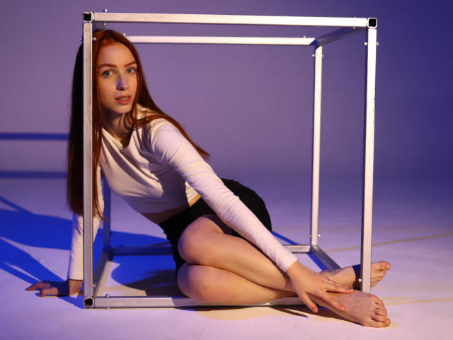 CarolineMay - Live porn &amp; sex cam - 13832192