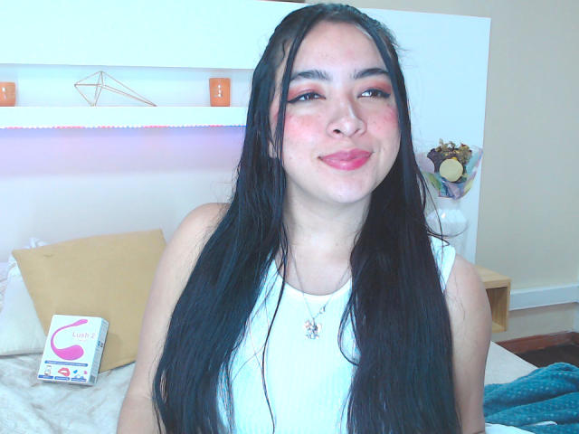 MiaCharlotte - Live sexe cam - 13836564