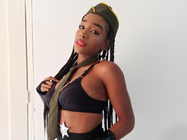 LarissaWilson - Porno na żywo i seks kamera - 13851500