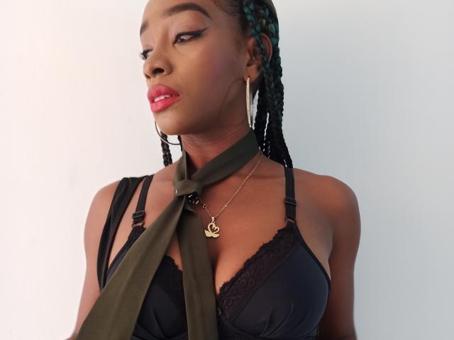 LarissaWilson - Live porno og sexkamera - 13851640