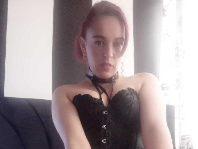 AmandaHolt - Live sex cam - 13866184