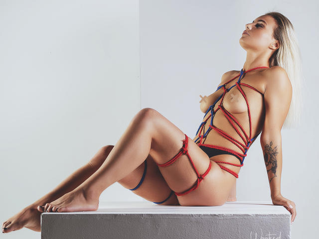 KrisstineBae - Live porn &amp; sex cam - 13867504