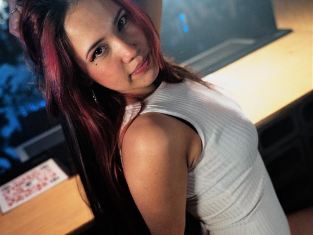 NikkyBlitz - Live sexe cam - 13877576