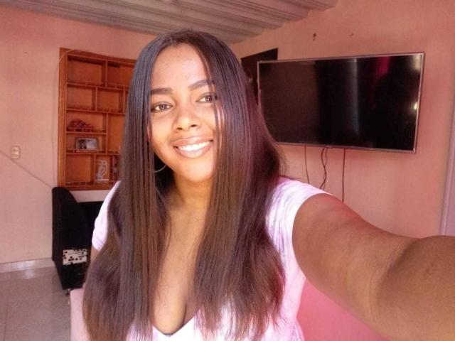 EmiraHot - Live porno og sexkamera - 13877776