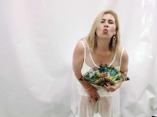 MilfLesbian - Live sexe cam - 13882480