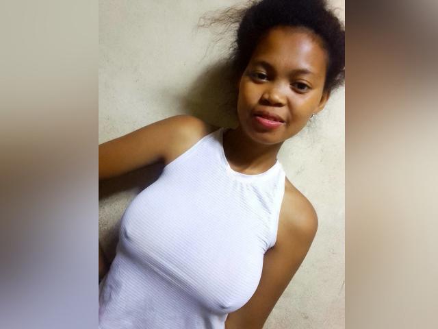 CocoChatSsexy - сексуальная веб-камера в реальном времени - 13884812