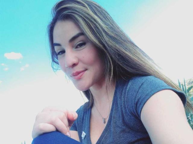 LuchiaNanamy - Live sexe cam - 13888064