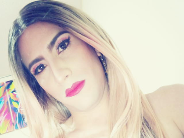 AmbarJonesX - Sexe cam en vivo - 13894272