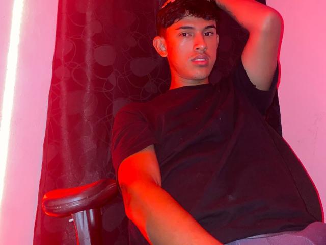 BadBoyys - Sexe cam en vivo - 13903444