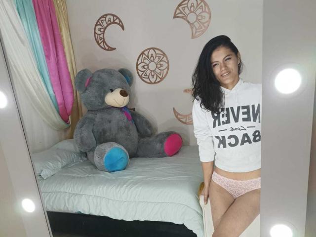 JessDarkBlue - Live sexe cam - 13927640