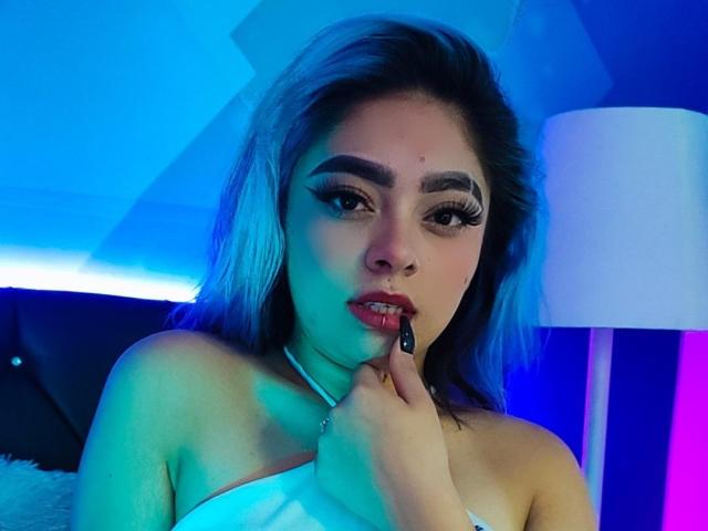 TifannyBlue - Live porn &amp; sex cam - 13928524