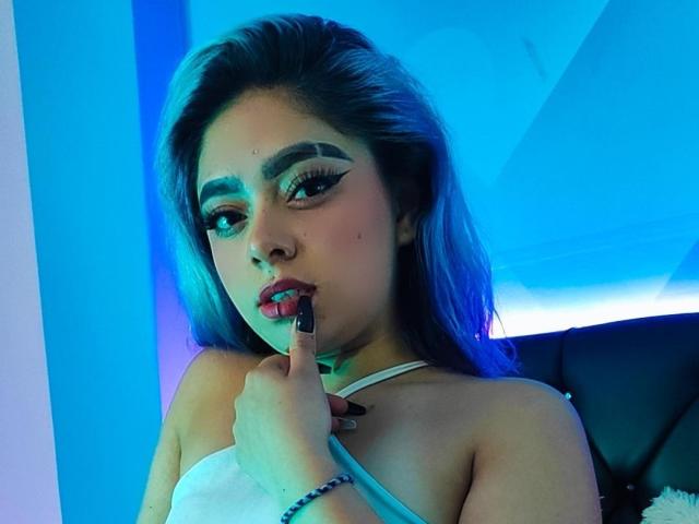 TifannyBlue - Live porn &amp; sex cam - 13928536