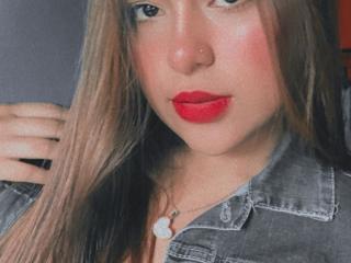 EmmaRouseX - Live sex cam - 13939316