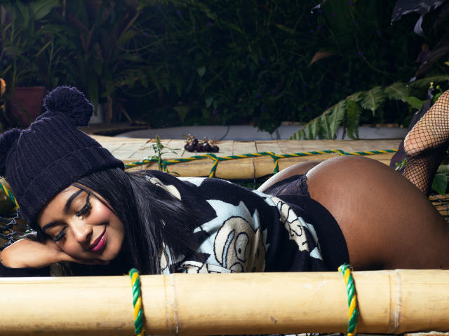 AcadiiaClark - Live porn &amp; sex cam - 13945108