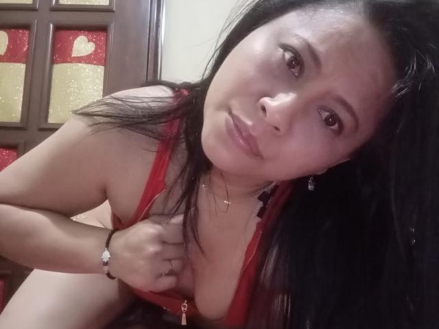 SalomeChaudeSexy - Live sex cam - 13948308