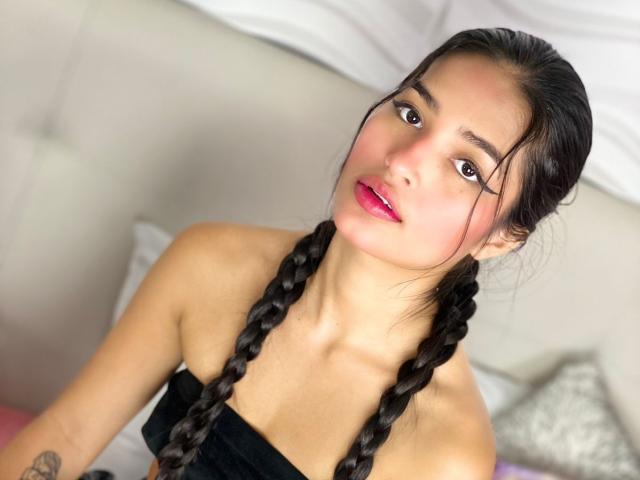 DulceMiller - Live sex cam - 13949888