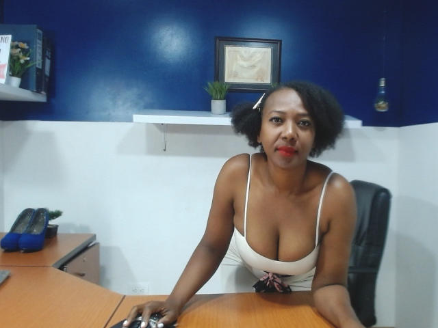 CorallHotty - Live porn &amp; sex cam - 13960672