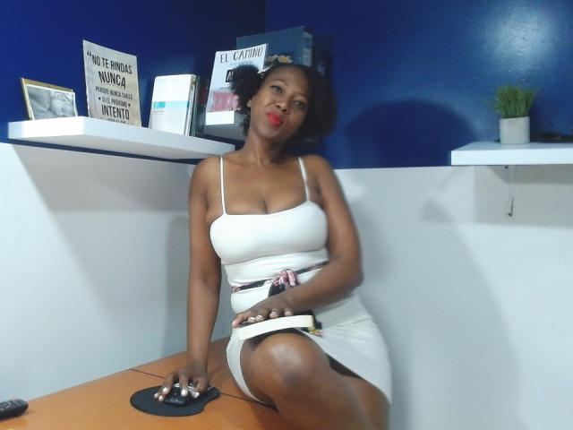 CorallHotty - Live sex cam - 13963896