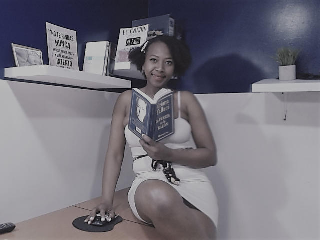 CorallHotty - Live sex cam - 13964360