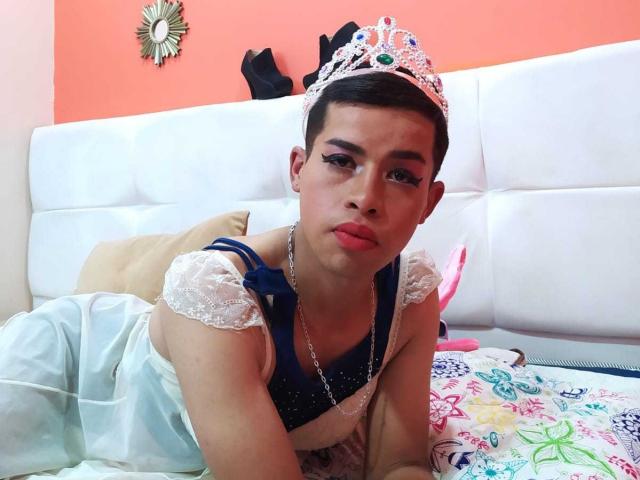 DonnaHarpperTs - Live porn &amp; sex cam - 13966000