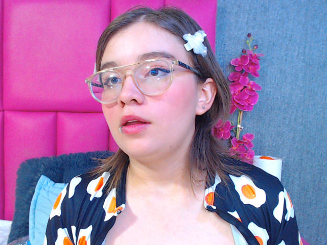 AnnieGrose - Live sexe cam - 13968180