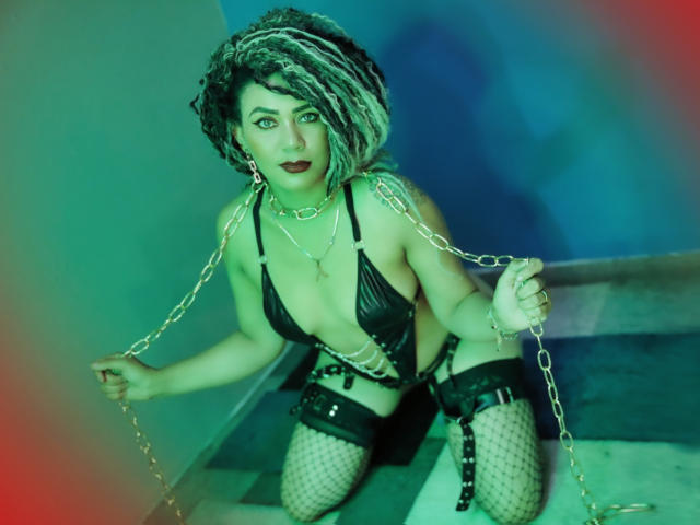 CanelaSkinn - Sexe cam en vivo - 13969220