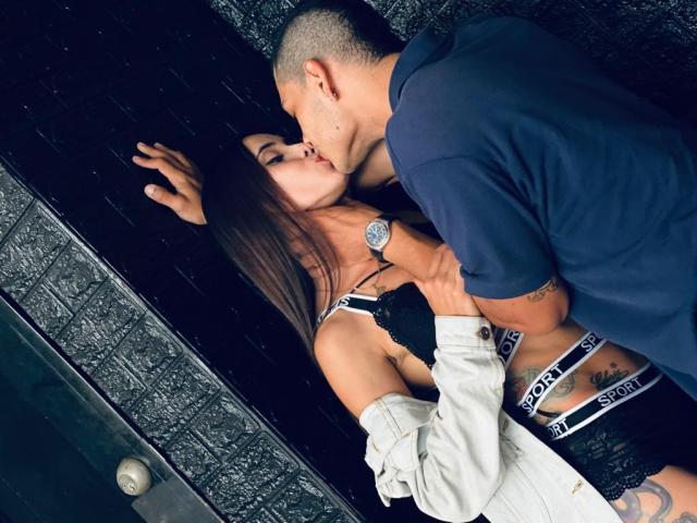 LucyAndRick - Live sexe cam - 13977460