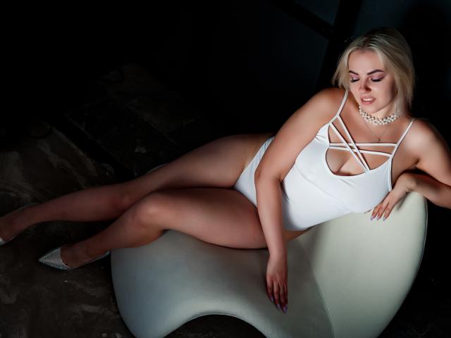 EmilyKeely - Sexe cam en vivo - 13978420