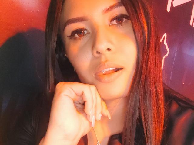 AshleyKatelyn - פורנו בשידור חי ומצלמת סקס - 13980760