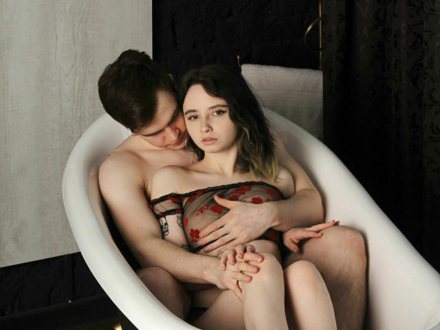 EllaAndDan - Live porn &amp; sex cam - 13982508