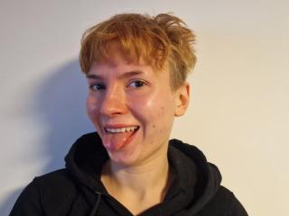 KirstenDesire - Live porn &amp; sex cam - 13990076