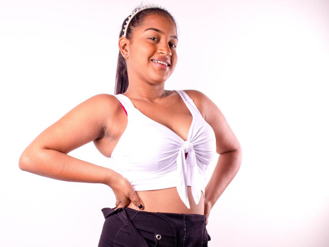 WhitnneyBecker - сексуальная веб-камера в реальном времени - 13996592