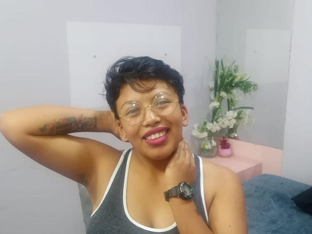 AnnaAndLina - Sexe cam en vivo - 13997204