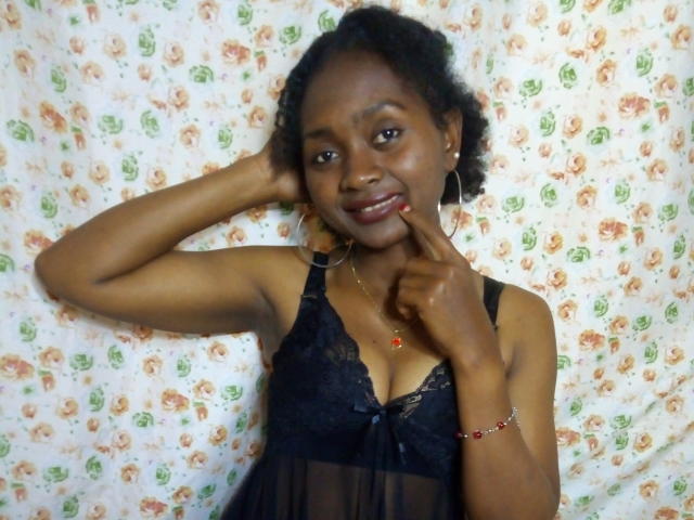 Judiane69 - Sexe cam en vivo - 14000836