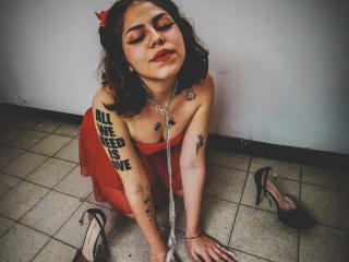 CoralinneBlake - Sexe cam en vivo - 14061576