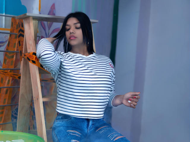 NickyBernad - Live Sex Cam - 14068212