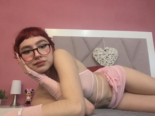 LiaAlbanni - Live Sex Cam - 14072548