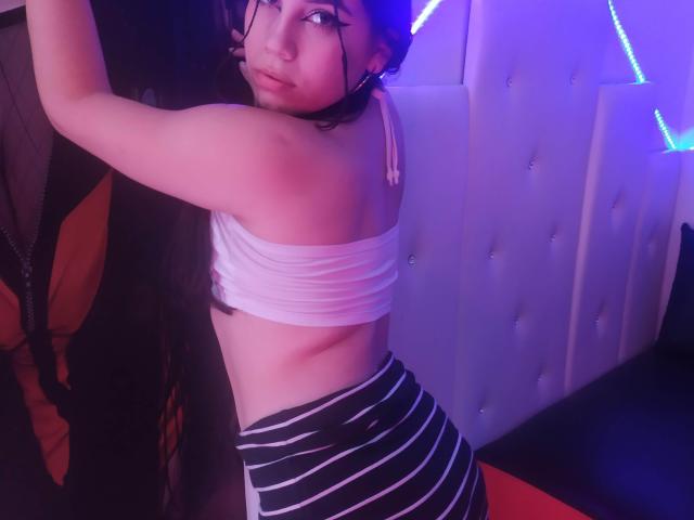 AdharaBamd - Sexe cam en vivo - 14085200