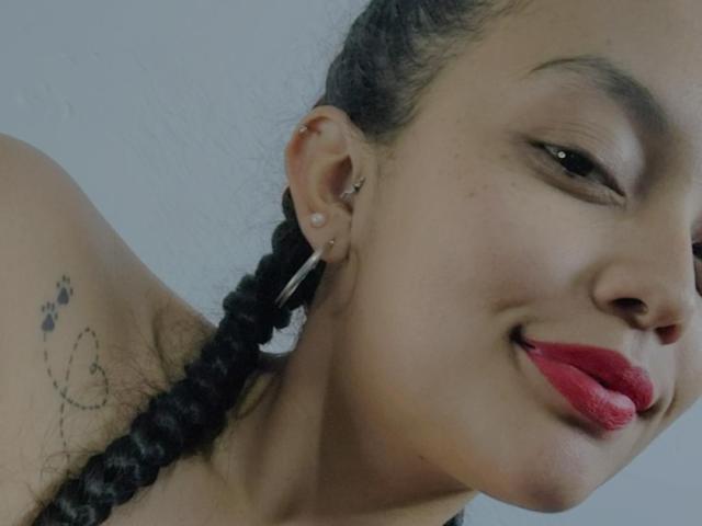 LuciBrown - Live sex cam - 14102860