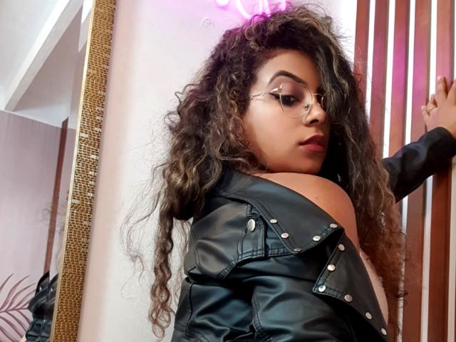 EbonyRose69 - Live sex cam - 14147796