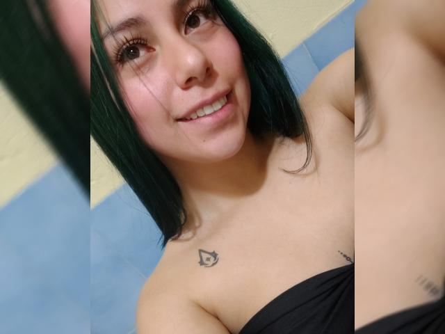 MeganHottiestX - Sexe cam en vivo - 14160156