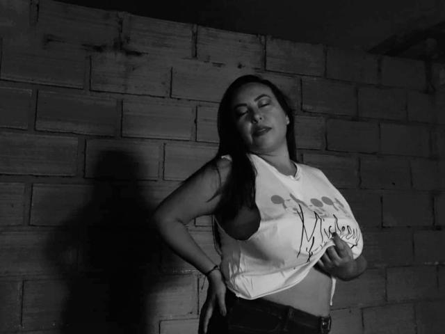 VioletLopez - Live sexe cam - 14176592