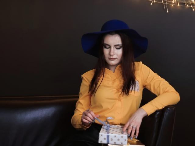 MollyTravis - Élő pornó és szexkamera - 14178152