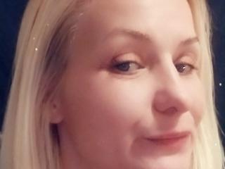 CarlieCarrie - Live porn &amp; sex cam - 14179560