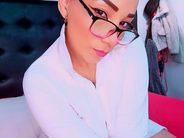 AmberDemons - Live porn &amp; sex cam - 14187400