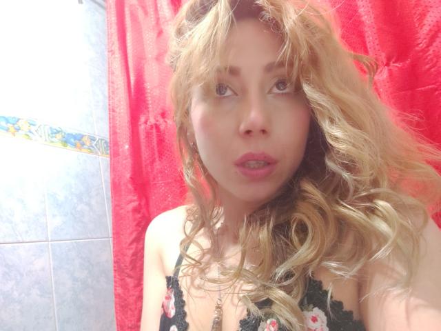 KhrystineBrulant - Live sex cam - 14202376