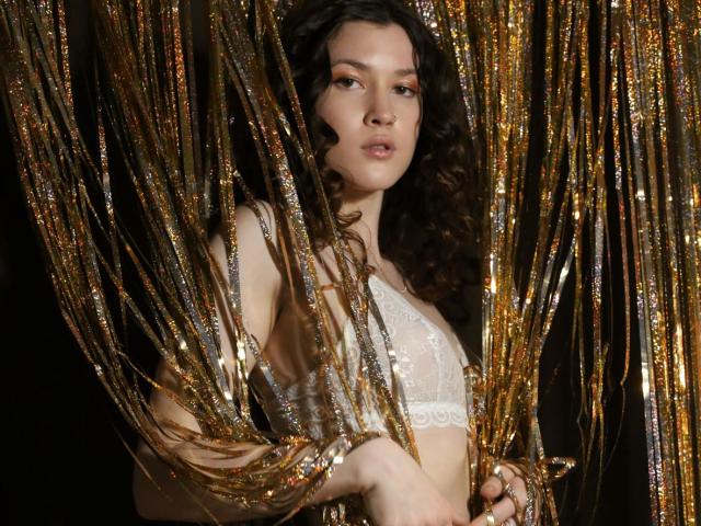 AliciaNewell - Live porno og sexkamera - 14209120